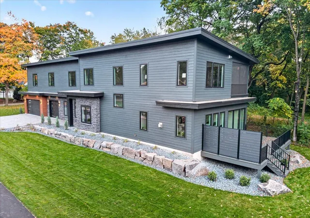 Photo 39 of Single family home for sale at 40 Lilah Ln, Excelsior, MN 55331 | MLS# 7148468 | Listing updated on 2026-10-07