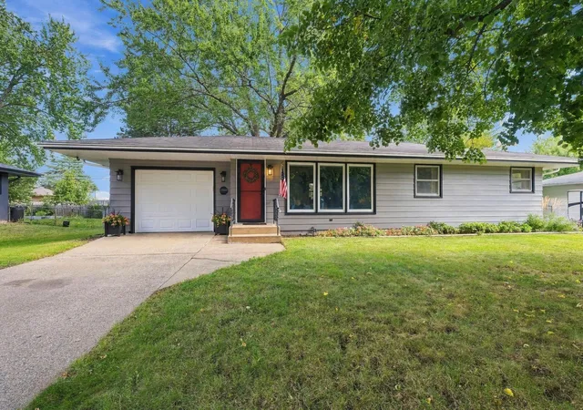 Photo 1 of Single family home for sale at 2692 Marion St, Saint Paul, MN 55113 | MLS# 7148514 | Listing updated on 2026-10-08