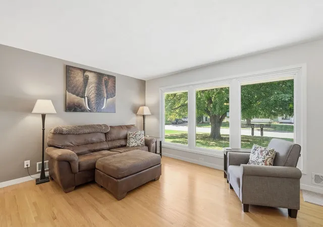 Photo 3 of Single family home for sale at 2692 Marion St, Saint Paul, MN 55113 | MLS# 7148514 | Listing updated on 2026-10-08