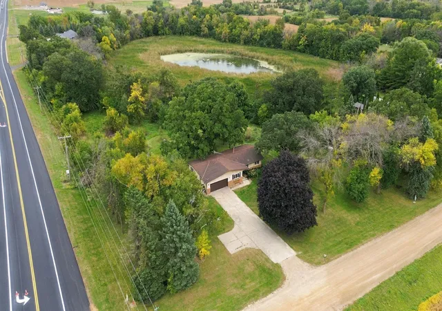 Single family home for sale at 10225 Jersey Ave, Chaska, MN 55318 | MLS# 7148540