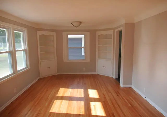 Photo 4 of Single family home for sale at 5107 Aldrich Ave N, Minneapolis, MN 55430 | MLS# 7148541 | Listing updated on 2026-09-22