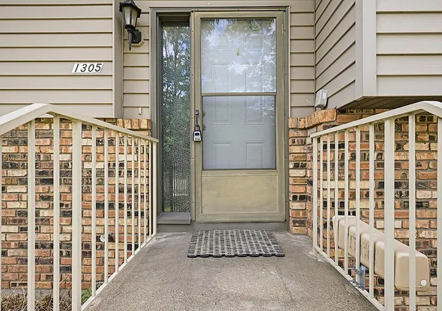Photo 2 of Single family home for sale at 1305 12th Avenue N, Saint Cloud, MN 56303 | MLS# 7148543 | Listing updated on 2026-10-05