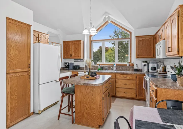 Photo 4 of Single family home for sale at 23368 Jonquil St NW, Saint Francis, MN 55070 | MLS# 7148558 | Listing updated on 2026-10-02