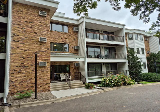 Photo 1 of Condo for sale at 4625 Minnetonka Blvd #205, Minneapolis, MN 55416 | MLS# 7148570 | Listing updated on 2026-09-23