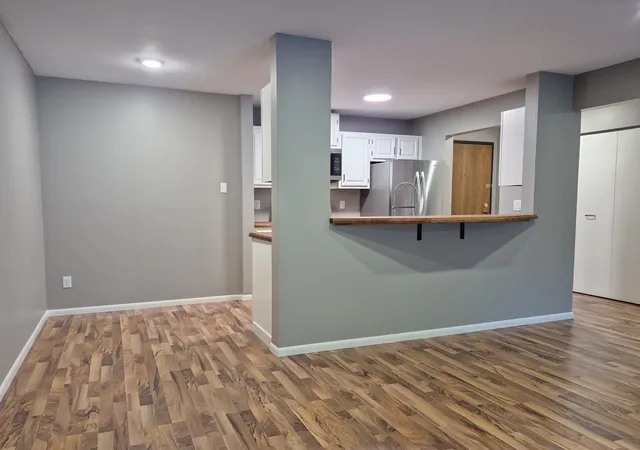 Photo 3 of Condo for sale at 4625 Minnetonka Blvd #205, Minneapolis, MN 55416 | MLS# 7148570 | Listing updated on 2026-09-23