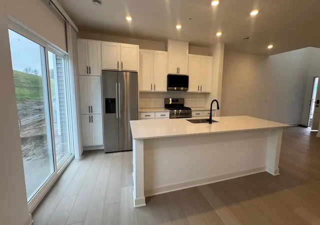Photo 2 of Single family home for sale at 222 Huntington Dr, Waconia, MN 55387 | MLS# 7148575 | Listing updated on 2026-09-30