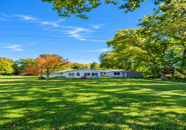 Photo 3 of Single family home for sale at 424 Walker Ave S, New York Mills, MN 56567 | MLS# 7148580 | Listing updated on 2026-09-22