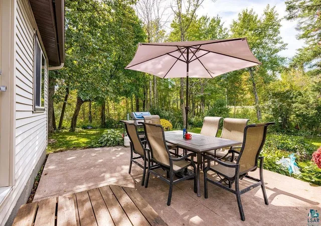 Photo 2 of Single family home for sale at 5466 Jean Duluth Rd, Duluth, MN 55803 | MLS# 7148589 | Listing updated on 2026-09-22