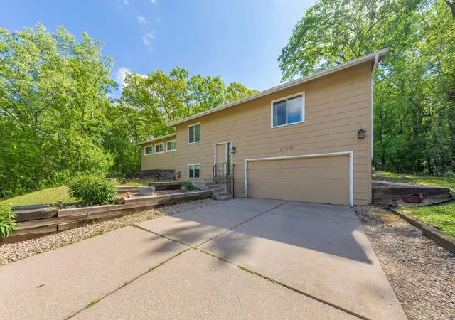 Photo 3 of Single family home for sale at 17800 Jamaica Cir, Lakeville, MN 55044 | MLS# 7148592 | Listing updated on 2026-09-23