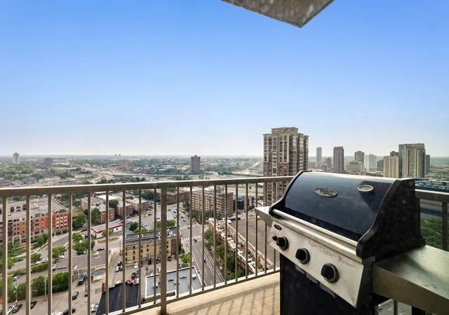 Photo 2 of Condo for sale at 929 Portland Ave #2308, Minneapolis, MN 55404 | MLS# 7148593 | Listing updated on 2026-09-22