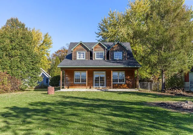 Photo 4 of Single family home for sale at 27678 Lakewood Dr NW, Isanti, MN 55040 | MLS# 7148597 | Listing updated on 2026-10-23
