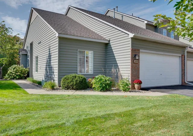 Photo 1 of Single family home for sale at 2489 Lockwood Dr #55, Saint Paul, MN 55120 | MLS# 7148611 | Listing updated on 2026-10-09