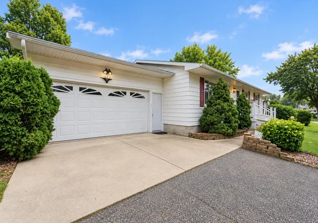 Photo 3 of Single family home for sale at 306 Nw California St, Brownsdale, MN 55918 | MLS# 7148623 | Listing updated on 2026-10-01
