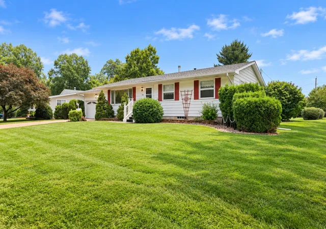 Photo 3 of Single family home for sale at 306 NW California St, Brownsdale, MN 55918 | MLS# 7148623 | Listing updated on 2026-10-01