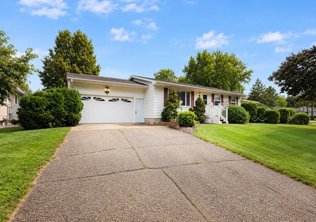 Photo 4 of Single family home for sale at 306 NW California St, Brownsdale, MN 55918 | MLS# 7148623 | Listing updated on 2026-10-01