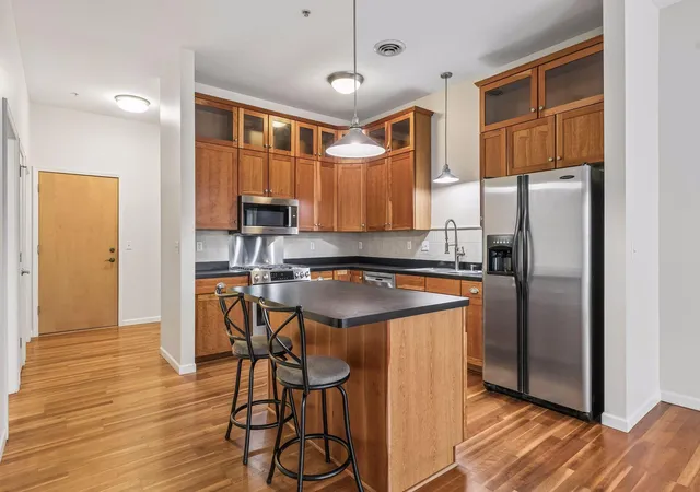 Photo 3 of Condo for sale at 270 4th Street E #307, Saint Paul, MN 55101 | MLS# 7148628 | Listing updated on 2026-10-15