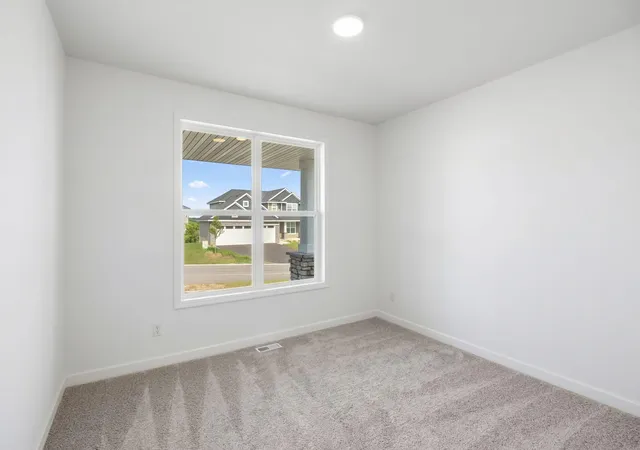 Photo 4 of Single family home for sale at 18210 Hornby Dr, Lakeville, MN 55044 | MLS# 7148635 | Listing updated on 2026-09-22
