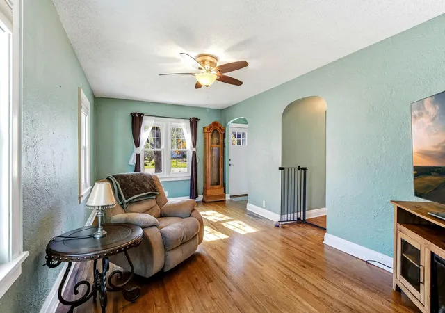 Photo 3 of Single family home for sale at 806 N 2nd Street, Princeton, MN 55371 | MLS# 7148647 | Listing updated on 2026-10-23