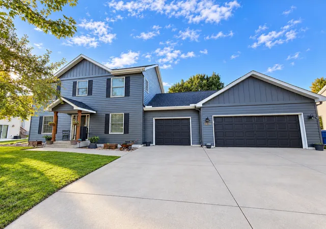 Photo 1 of Single family home for sale at 1616 26th Street Se, Saint Cloud, MN 56304 | MLS# 7148665 | Listing updated on 2026-09-29