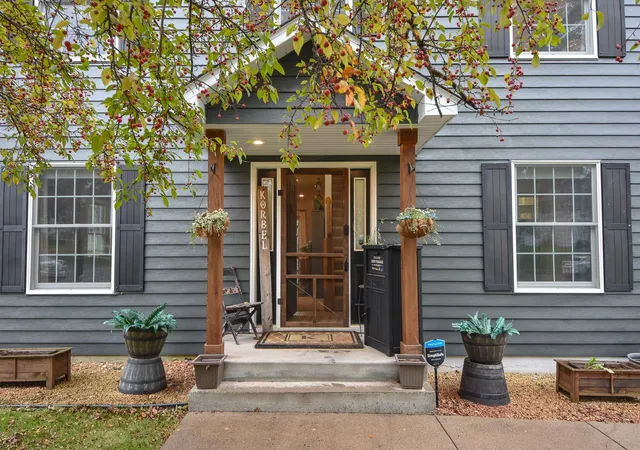 Photo 2 of Single family home for sale at 1616 26th Street Se, Saint Cloud, MN 56304 | MLS# 7148665 | Listing updated on 2026-09-29