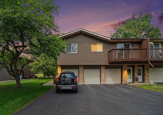 Photo 2 of Condo for sale at 2227 Pinehurst St, Stillwater, MN 55082 | MLS# 7148678 | Listing updated on 2026-10-04