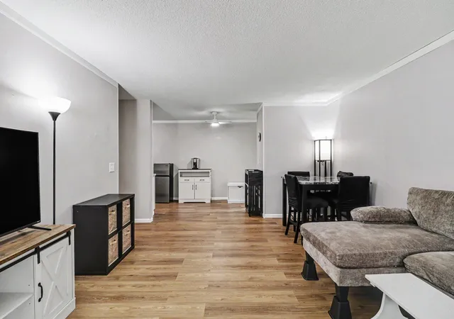 Listing Photo 5 - Condo for sale in building located at 2227 Pinehurst St, Stillwater, MN 55082