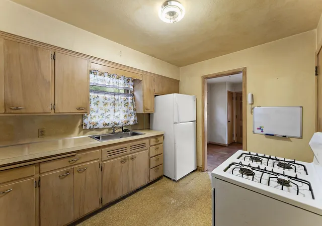 Photo 4 of Single family home for sale at 1590 Payne Ave, Saint Paul, MN 55130 | MLS# 7148683 | Listing updated on 2026-10-03