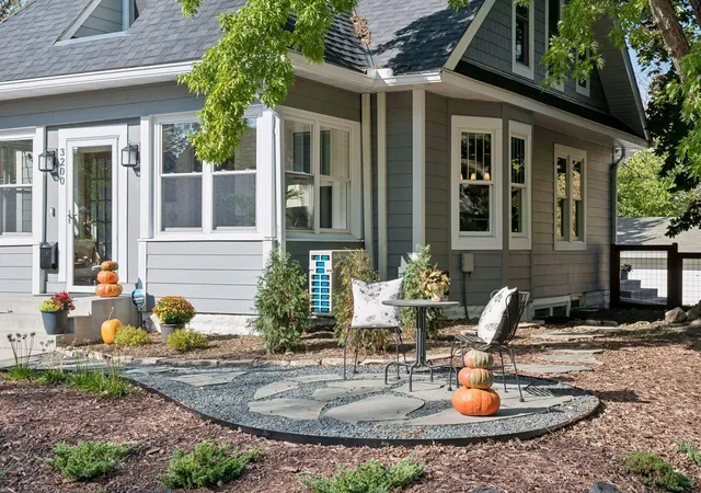 Photo 2 of Sale Pending at 3200 W 44th Street, Minneapolis, MN 55410 | MLS# 7148689 | Listing updated on 2026-10-28