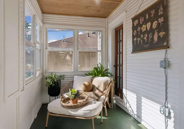Photo 3 of Sale Pending at 3200 W 44th Street, Minneapolis, MN 55410 | MLS# 7148689 | Listing updated on 2026-10-28
