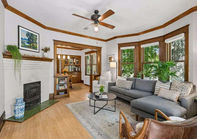 Photo 4 of Sale Pending at 3200 W 44th Street, Minneapolis, MN 55410 | MLS# 7148689 | Listing updated on 2026-10-28