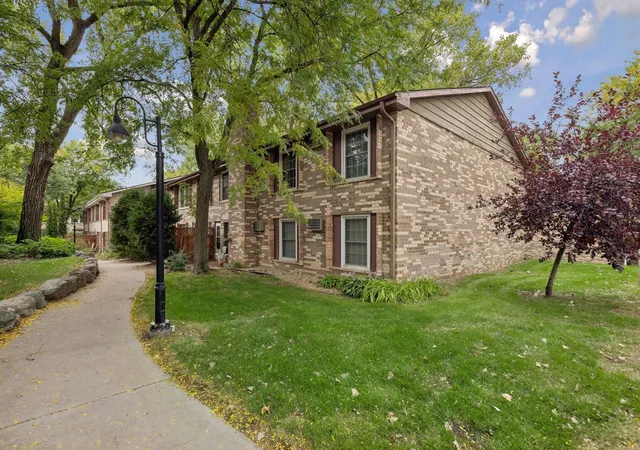 Photo 1 of Condo for sale at 4636 Cedar Lake Rd S #2, Minneapolis, MN 55416 | MLS# 7148695 | Listing updated on 2026-10-08