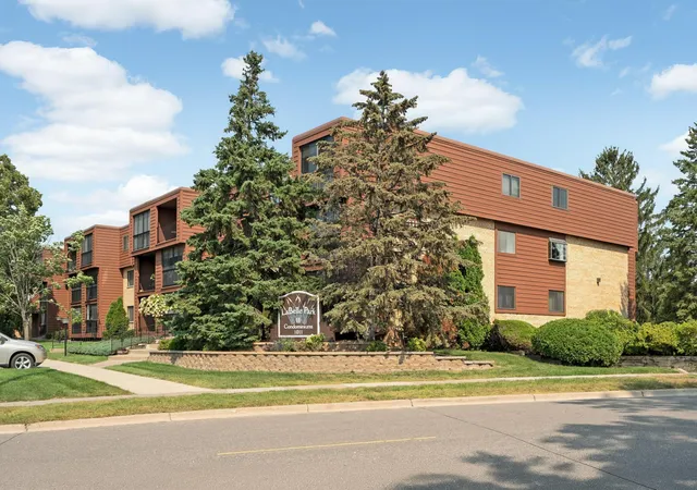 Condo for sale at 1011 41st Avenue NE #319, Minneapolis, MN 55421 | MLS# 7148700