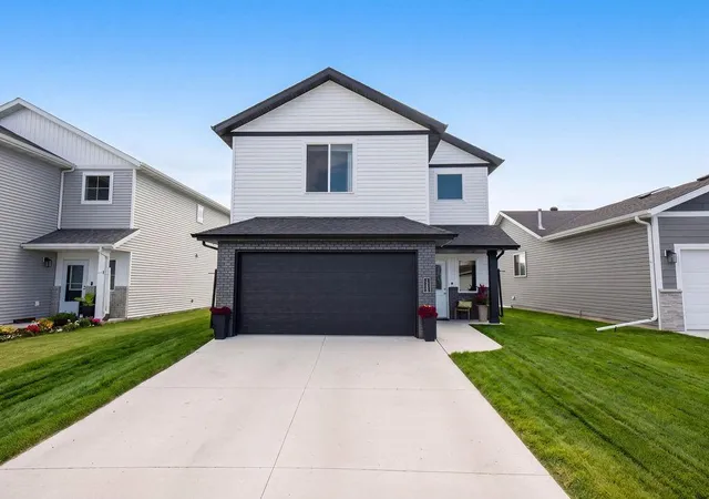 Photo 1 of Single family home for sale at 1235 Rachel Dr W, West Fargo, ND 58078 | MLS# 7148714 | Listing updated on 2026-09-24