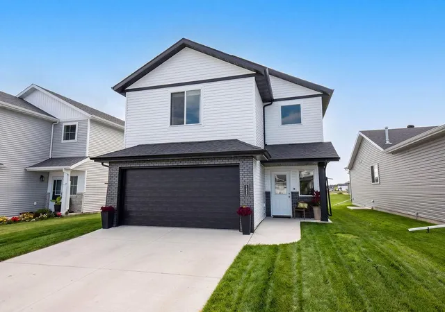 Photo 2 of Single family home for sale at 1235 Rachel Dr W, West Fargo, ND 58078 | MLS# 7148714 | Listing updated on 2026-09-24