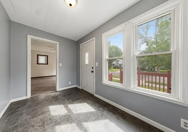 Photo 4 of Single family home for sale at 1526 N 4th Street, Mankato, MN 56001 | MLS# 7148734 | Listing updated on 2026-10-10