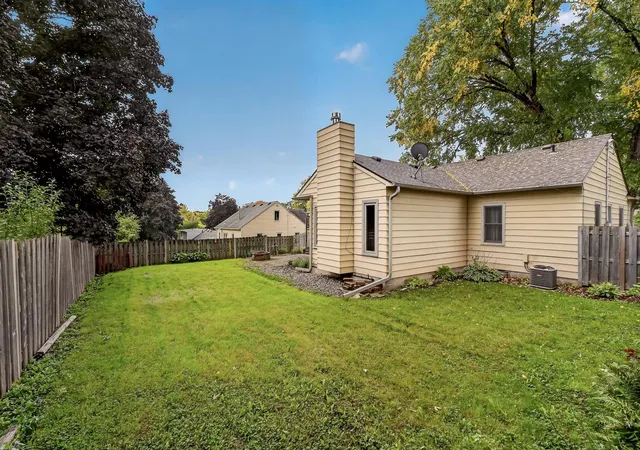 Photo 3 of Single family home for sale at 1508 5th Avenue Nw, Rochester, MN 55901 | MLS# 7148737 | Listing updated on 2026-10-02