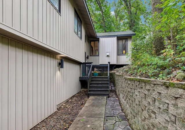 Photo 4 of Single family home for sale at 17780 Jamaica Cir, Lakeville, MN 55044 | MLS# 7148761 | Listing updated on 2026-10-01