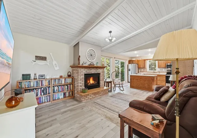 Photo 3 of Single family home for sale at 4366 Country Shrs Sw, Alexandria, MN 56308 | MLS# 7148764 | Listing updated on 2026-10-20