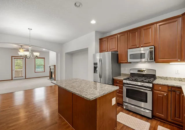 Photo 4 of Single family home for sale at 4022 Cedar Grv Ln, Saint Paul, MN 55122 | MLS# 7148767 | Listing updated on 2026-10-21