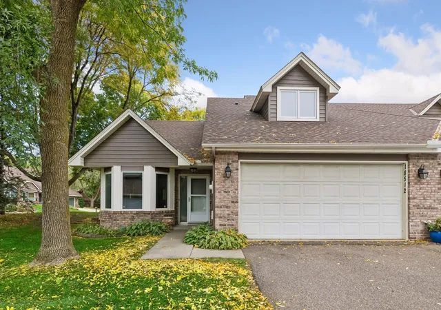 Photo 1 of Single family home for sale at 18512 Lime Tree Ct, Minnetonka, MN 55345 | MLS# 7148771 | Listing updated on 2026-10-03