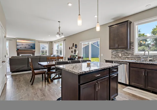 Photo 4 of Single family home for sale at 13512 Kentucky Ave, Savage, MN 55378 | MLS# 7148772 | Listing updated on 2026-09-23