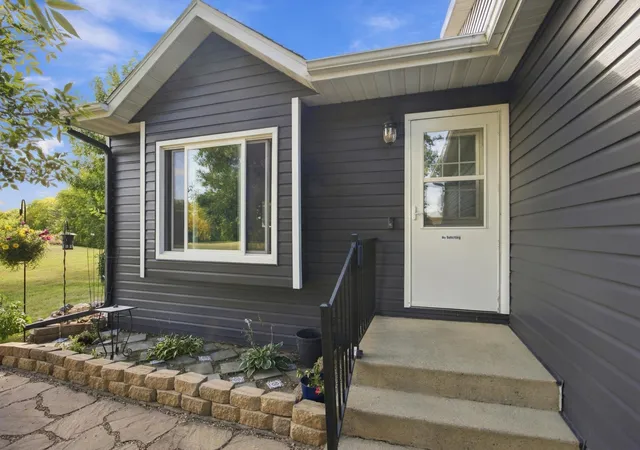 Photo 3 of Single family home for sale at 3723 10th Street N, Fargo, ND 58102 | MLS# 7148776 | Listing updated on 2026-10-10