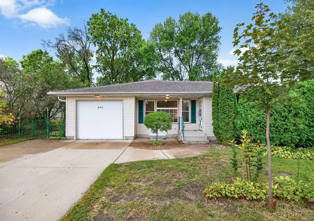 Photo 1 of Single family home for sale at 304 Territorial St E, Watertown, MN 55388 | MLS# 7148777 | Listing updated on 2026-09-23