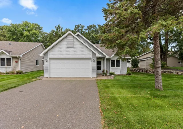Photo 1 of Single family home for sale at 2404 Woodridge Ln, Brainerd, MN 56401 | MLS# 7148796 | Listing updated on 2026-10-01