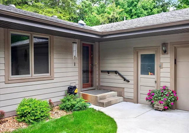 Photo 3 of Single family home for sale at 4746 159th Avenue Nw, Andover, MN 55304 | MLS# 7148812 | Listing updated on 2026-09-25