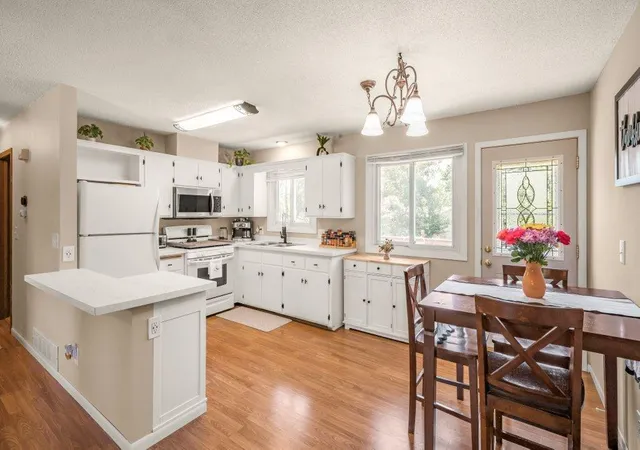 Photo 4 of Single family home for sale at 1808 W River St, Monticello, MN 55362 | MLS# 7148815 | Listing updated on 2026-09-23