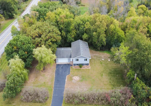 Photo 3 of Single family home for sale at 5712 236th Avenue Nw, Saint Francis, MN 55070 | MLS# 7148817 | Listing updated on 2026-10-06