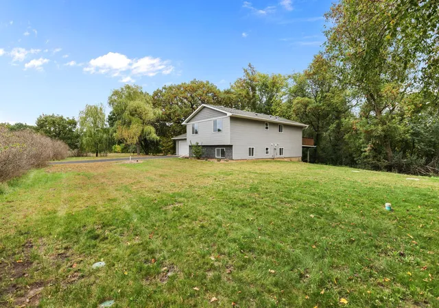 Photo 4 of Single family home for sale at 5712 236th Avenue NW, Saint Francis, MN 55070 | MLS# 7148817 | Listing updated on 2026-10-06