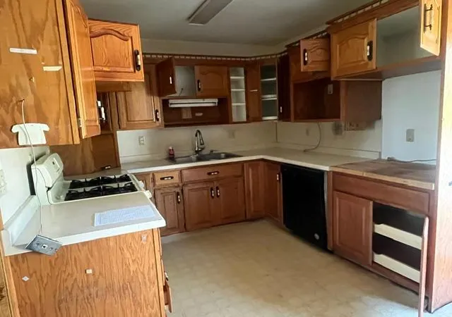 Photo 3 of Sale Pending at 2224 NW 82nd Avenue, Owatonna, MN 55060 | MLS# 7148820 | Listing updated on 2026-10-08