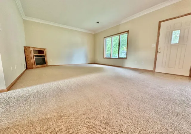 Photo 3 of Single family home for sale at 1112 Travis Rd, Marshall, MN 56258 | MLS# 7148822 | Listing updated on 2026-10-05